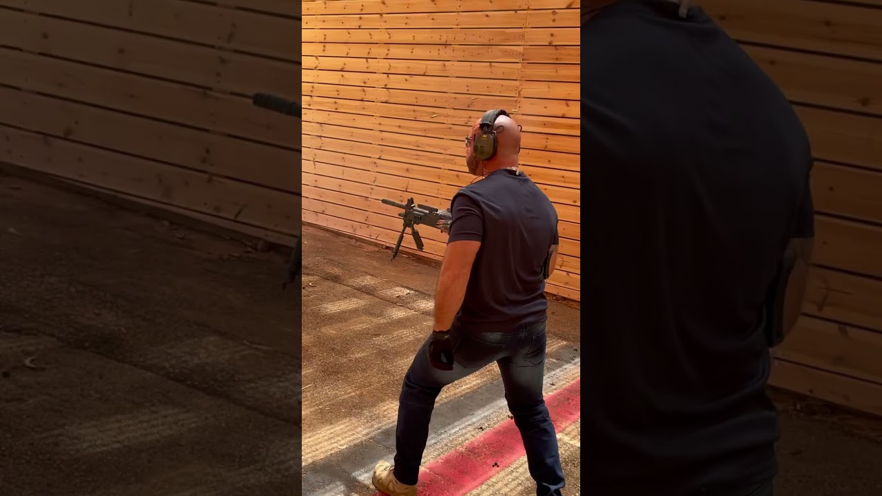 Filming the IWI Negev in full auto 🎯
