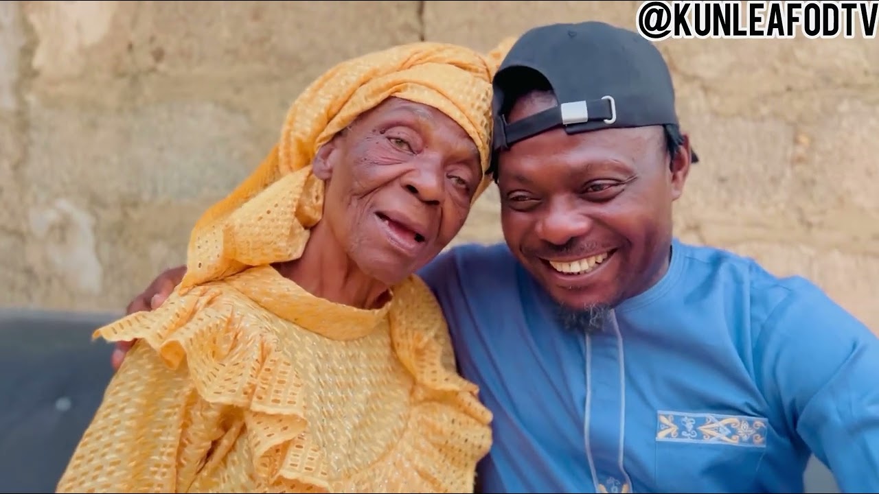 KUNLE AFOD GOES TO IYA OSHOGBO AGAIN WITH SOME CASH FROM FANS