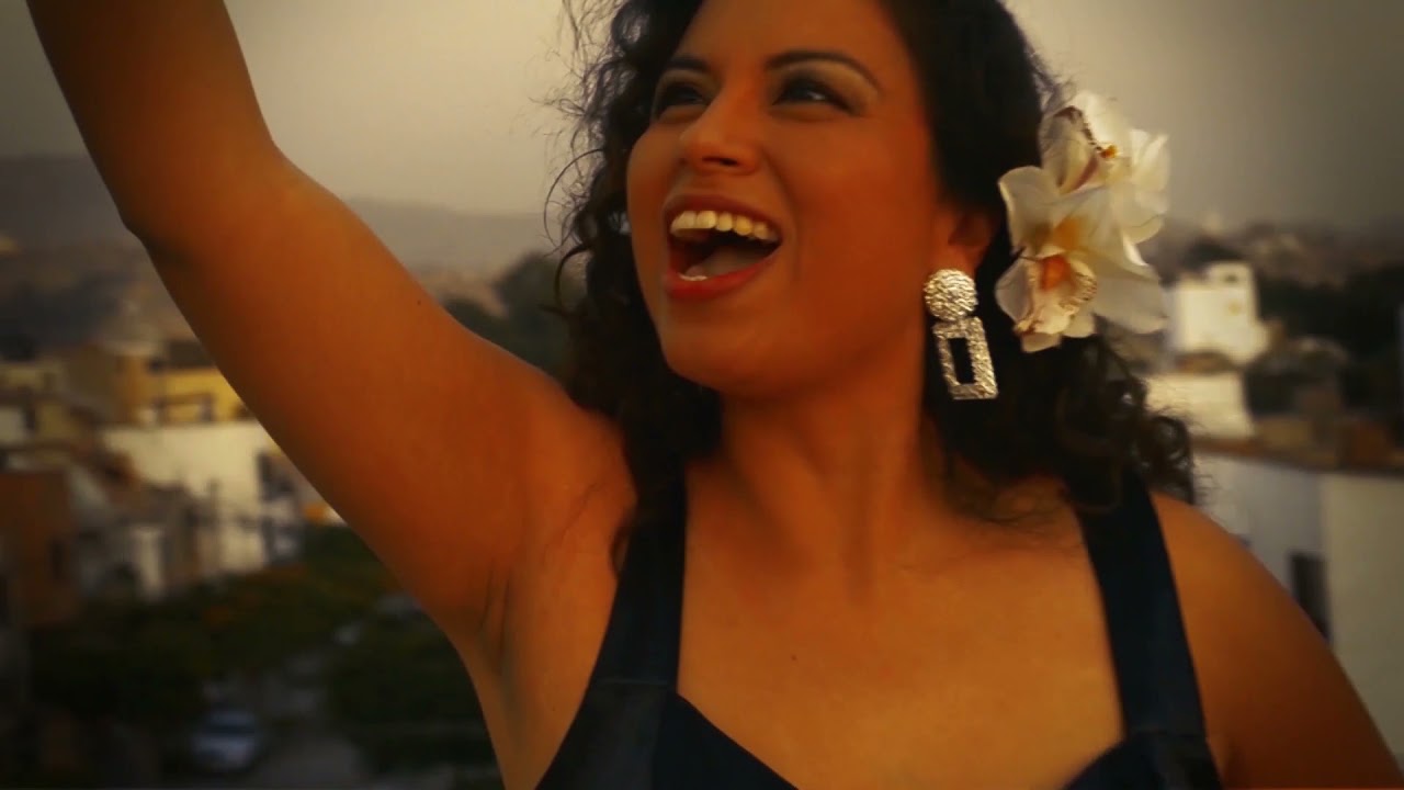 Katherine Cuadros ft. Ramiro Aldana - Moreno pintan a Cristo