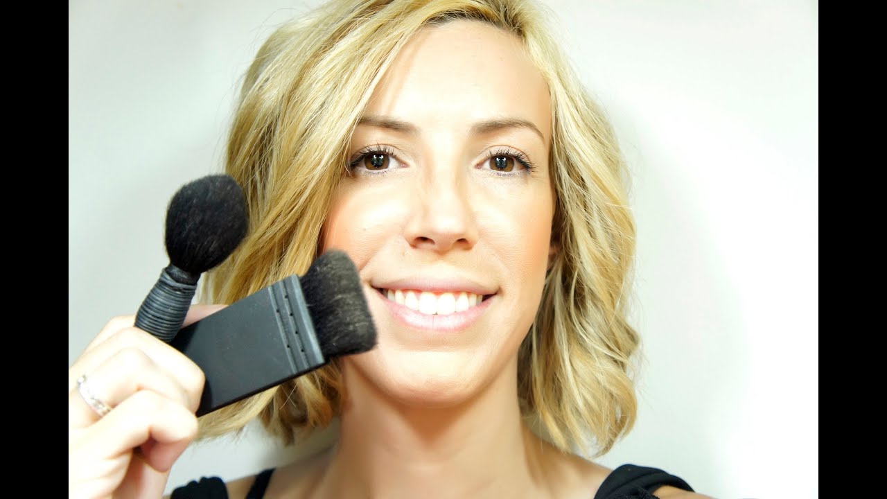Cómo utilizar las brochas Yachiyo e Ita 21 de NARS: Colorete, difuminar y Contornear el rostro