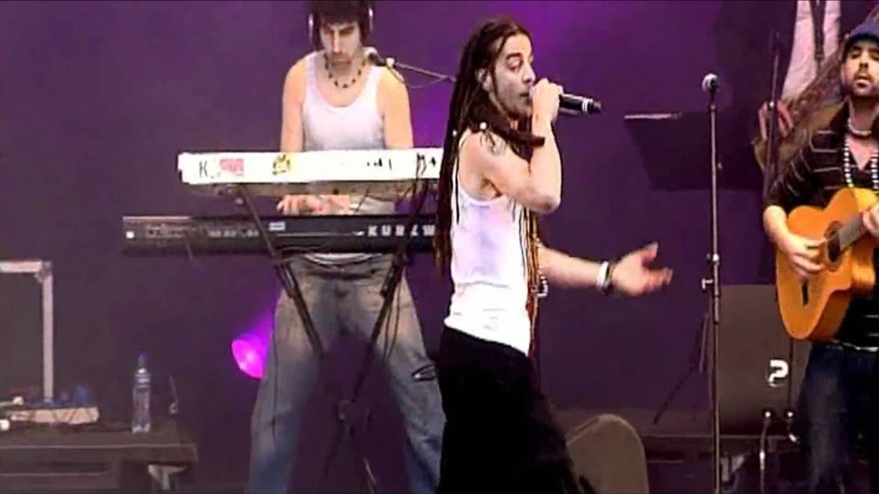 Zulu 9.30 A veces Live Zwolle Nederland (Tour Huellas 2009).wmv
