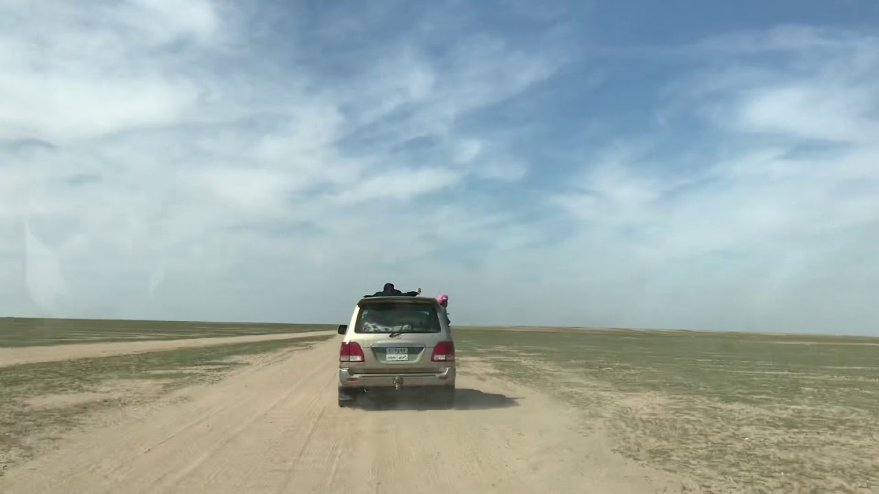 سفرة مع الأصدقاء الى بر السماوه بالطريق ذهابا