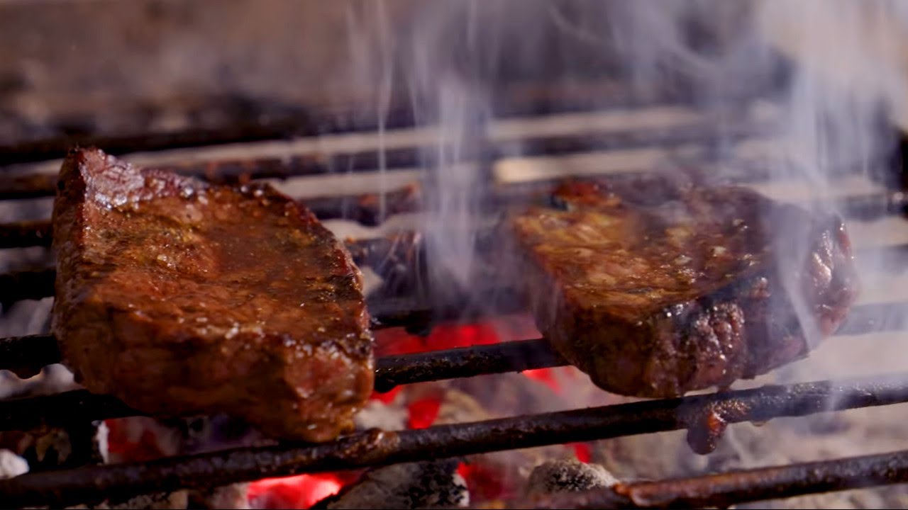 Gridiron Steaks on an Open Flame! - 18th Century Cooking