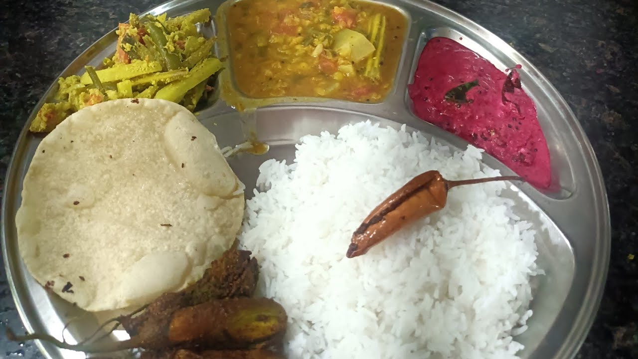 A day of delicious blend of Chhattisgarhi and Malayali thali : Taste the difference