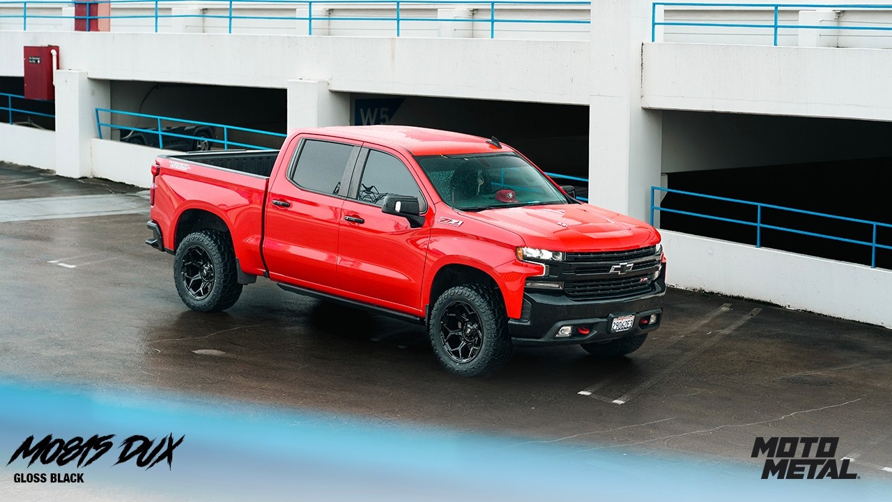 Moto Metal DUX MO815 | 20x10 | Gloss Black | Chevrolet Silverado 1500