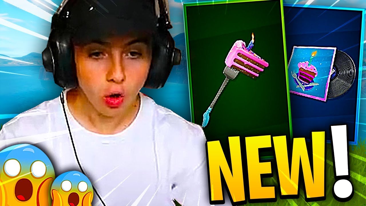 JE DÉBLOQUE LES NOUVEAUX CADEAUX D'ANNIVERSAIRE DES 2 ANS DE FORTNITE BATTLE ROYALE !!!