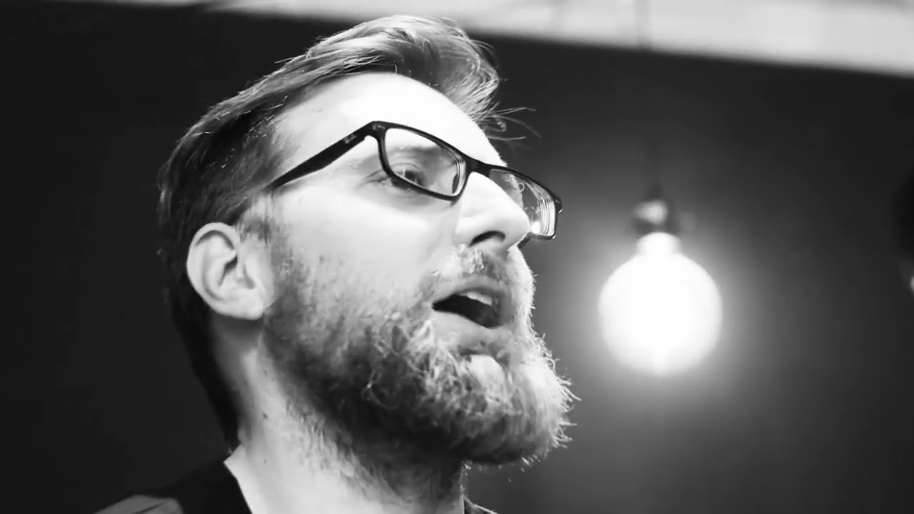 BAL LAB /J'ai une méchante mère (rond de Barbâtre)