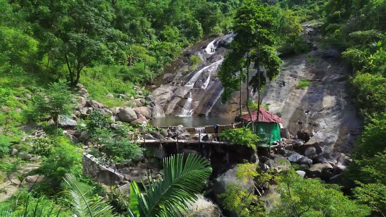 Hải Vân Pass | Đà Nẵng, Vietnam | Cinematic Drone - Fio Maravilha