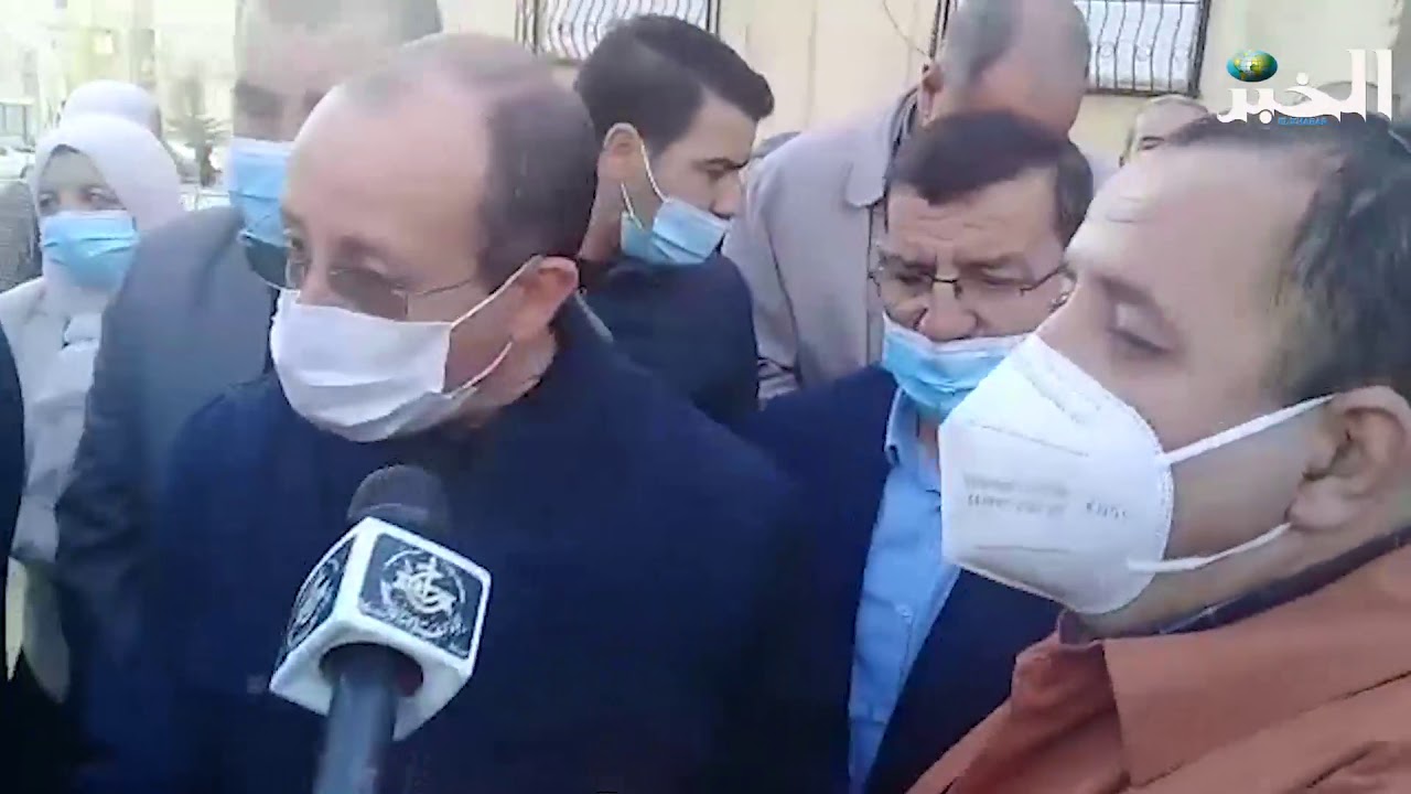 والي عنابة يستمع لانشغالات سكان حي الريم بخصوص المجمع المدرسي