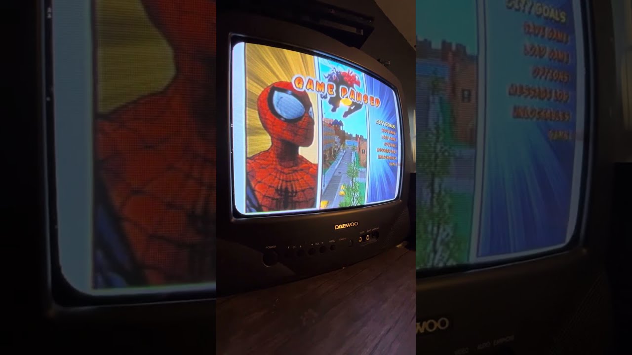 CRT Gaming : Ultimate Spider-Man : Learning to Web Swing, Fighting Crime and Racing The Human Torch!