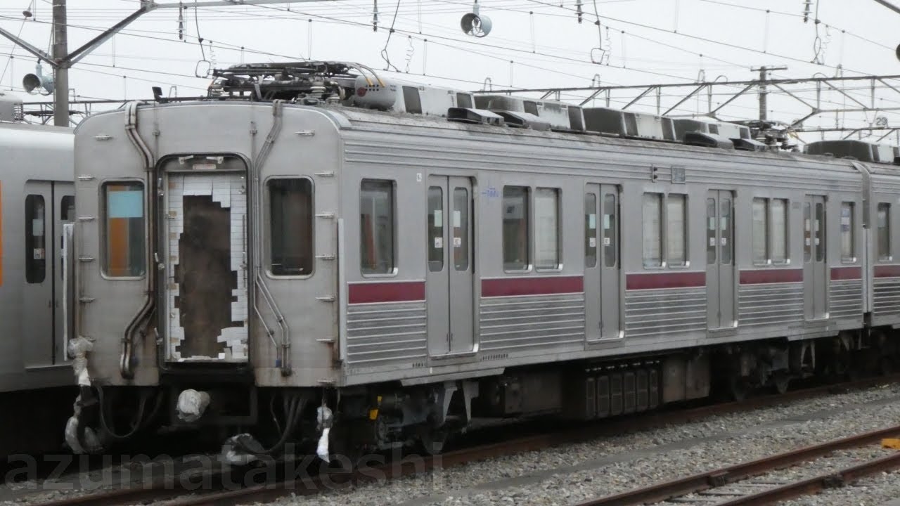 【東武東上線 休車 10000系 11003F 脱線したモハ15003台車は新造した模様】現時点でもモハ15003を組み込み 5両と5両で留置！ 検査入場後 10両での復活予定。