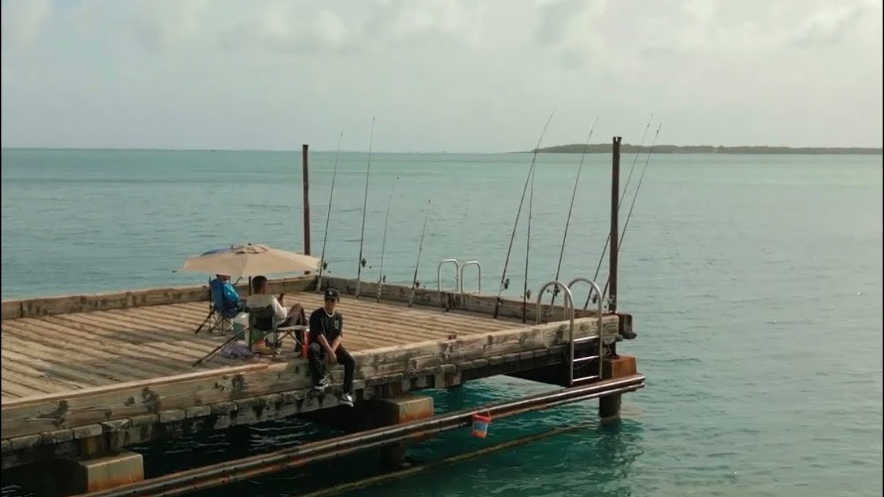 Clawwwd - HOME. (feat. bunni below)