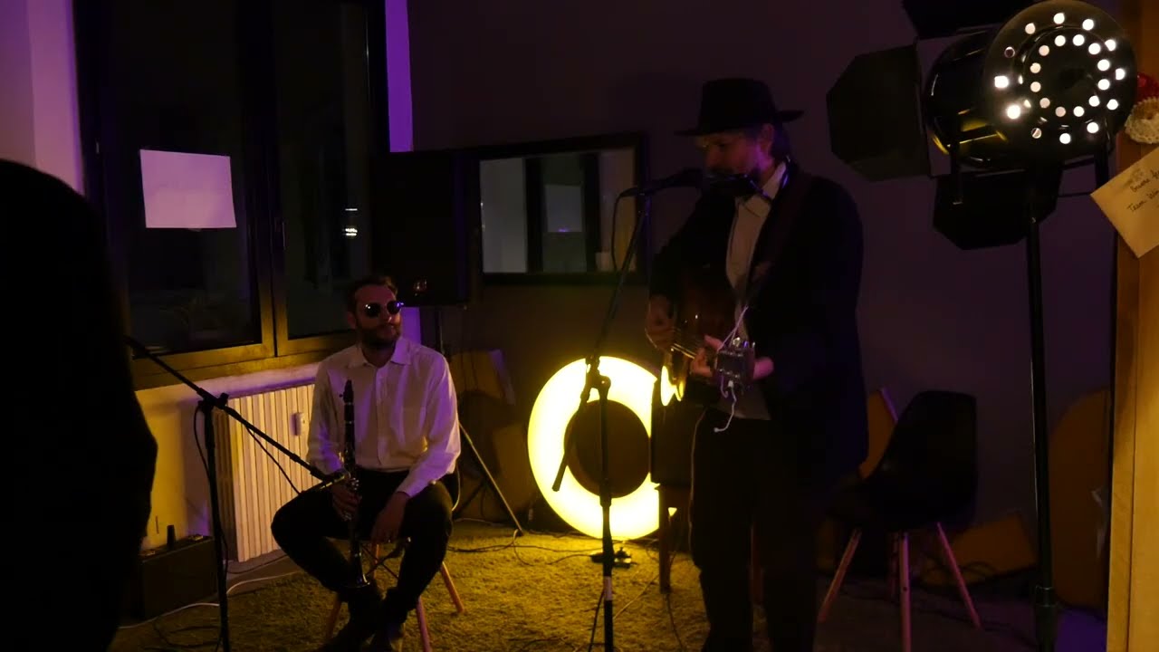 DINOSAURI ten-year Anniversary: Effe Punto e L'uomo armato LIVE