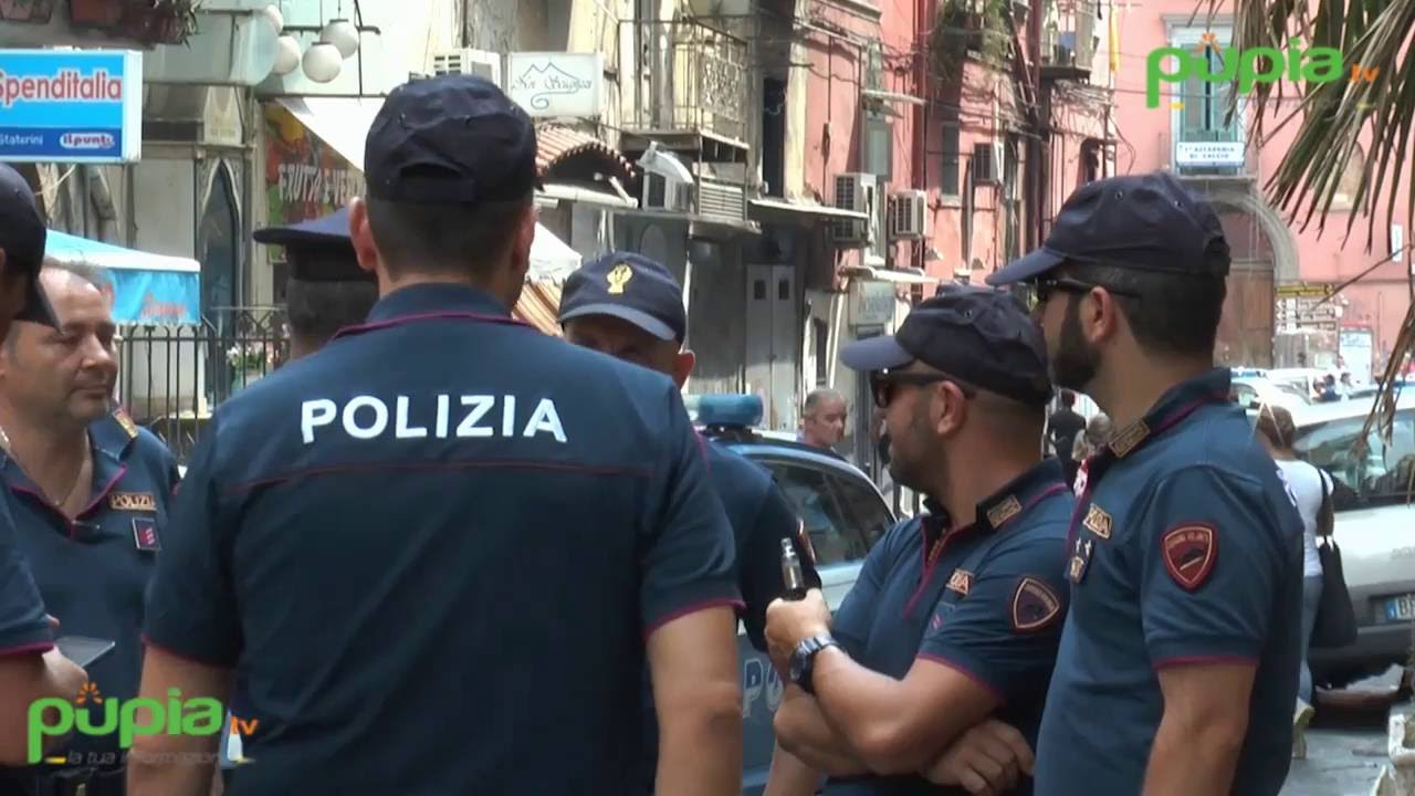 Napoli - Camorra, ancora spari alla Sanità: ferito 34enne (01.09.16)