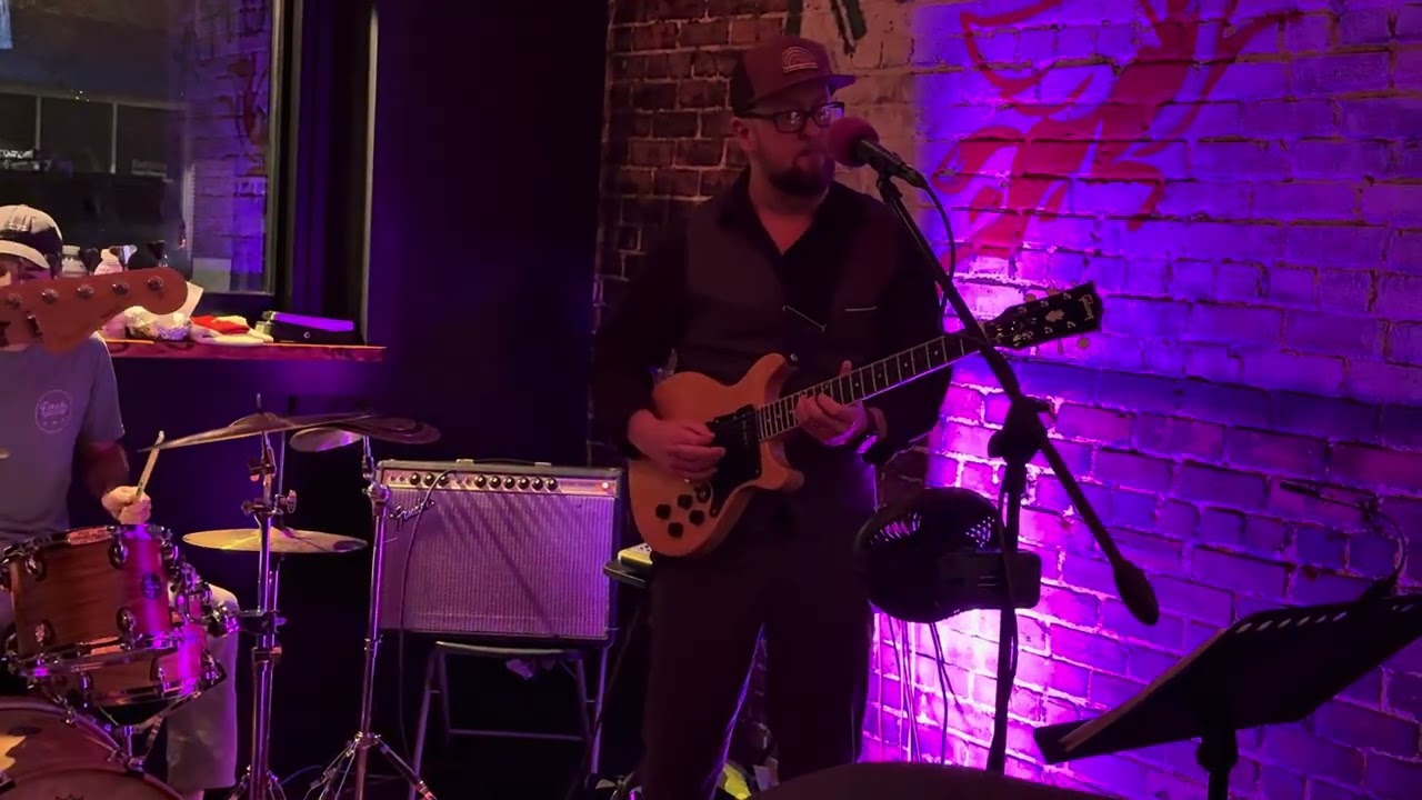 Tentacle Band live at The Flying Fox on Friday, 1-16-26 with their take on Bruno Mars “Treasure.”