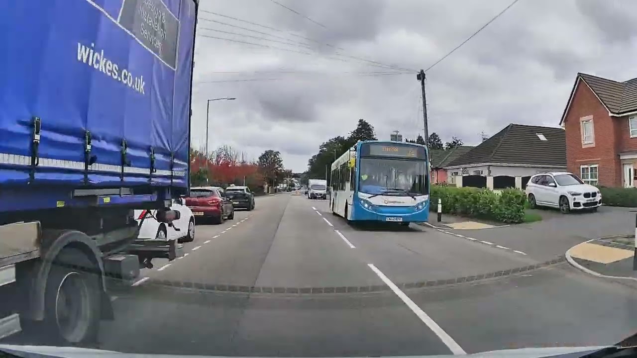 Dash Cam Tour of Cwmbran in October 2025 via Cwmbran Drive, Town Centre, Llywelyn Rd and Newport Rd