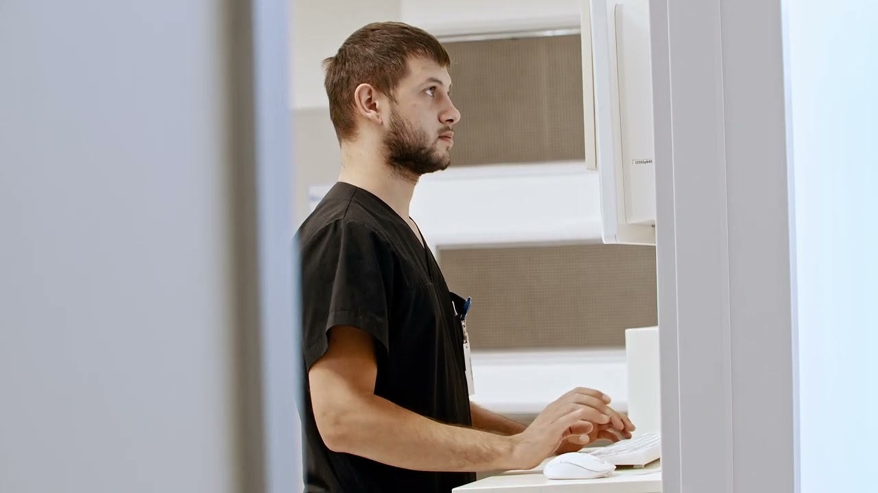 Primele ore după AVC: tratamentul prin trombextracție – salvarea creierului în timp real