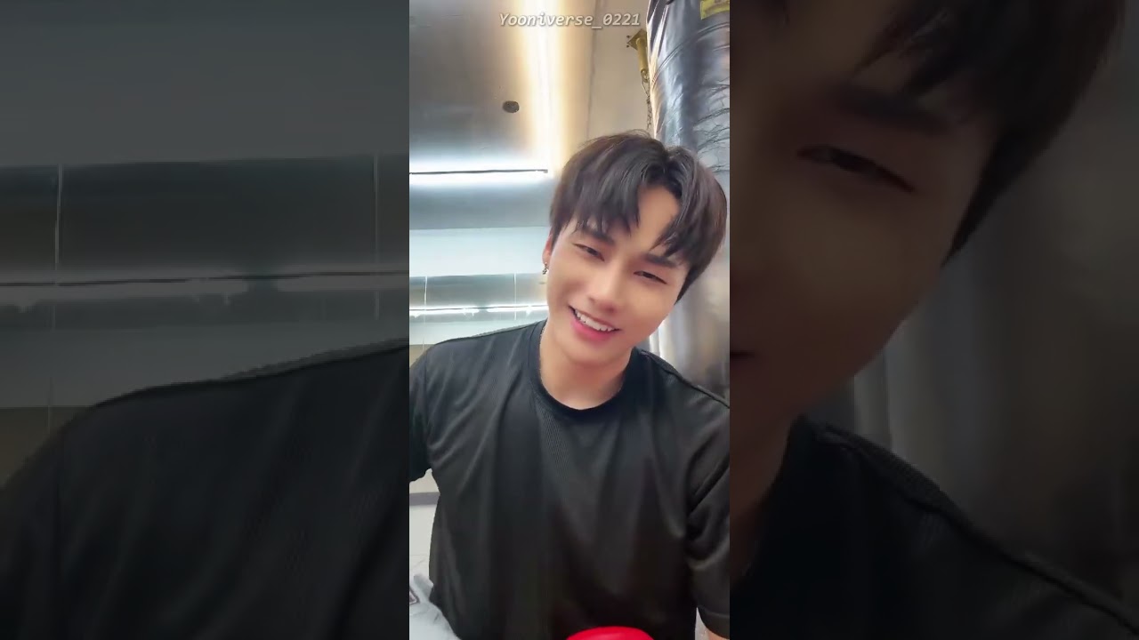 260309 kyoung_u_ni00 T-live 2 CUT