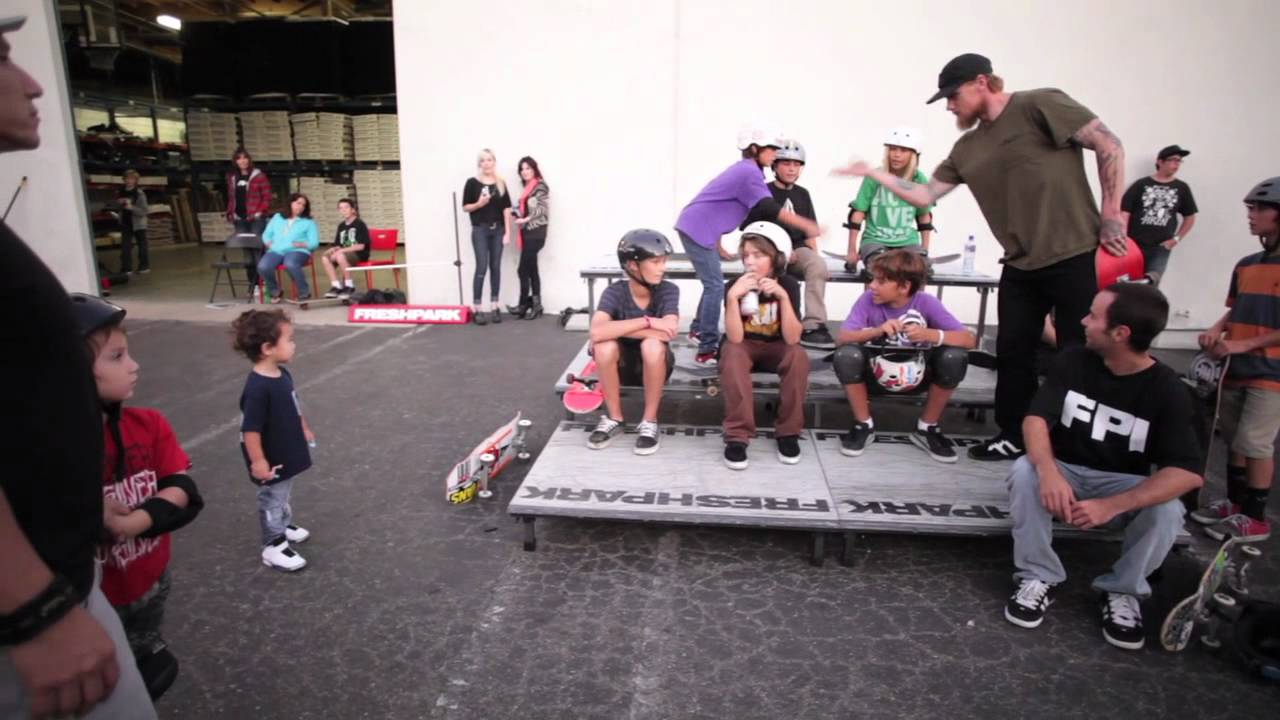 Session with Mike Vallely, Christian Hosoi, Chet Thomas and the OC Skateboarding League at Freshpark