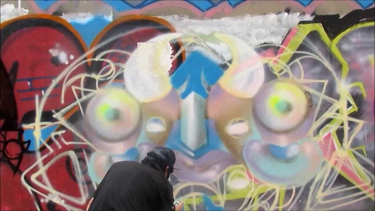 PER&Uacute; FT M&Eacute;XICO 2014 GRAFFITI SIMF FT NANUTS