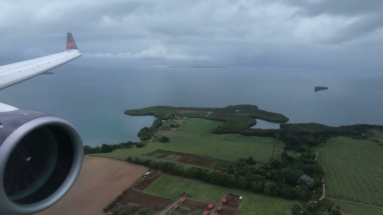 Circle and Landing in Pointe-a-Pitre, Guadeloupe from Montreal | Air Canada A220-300