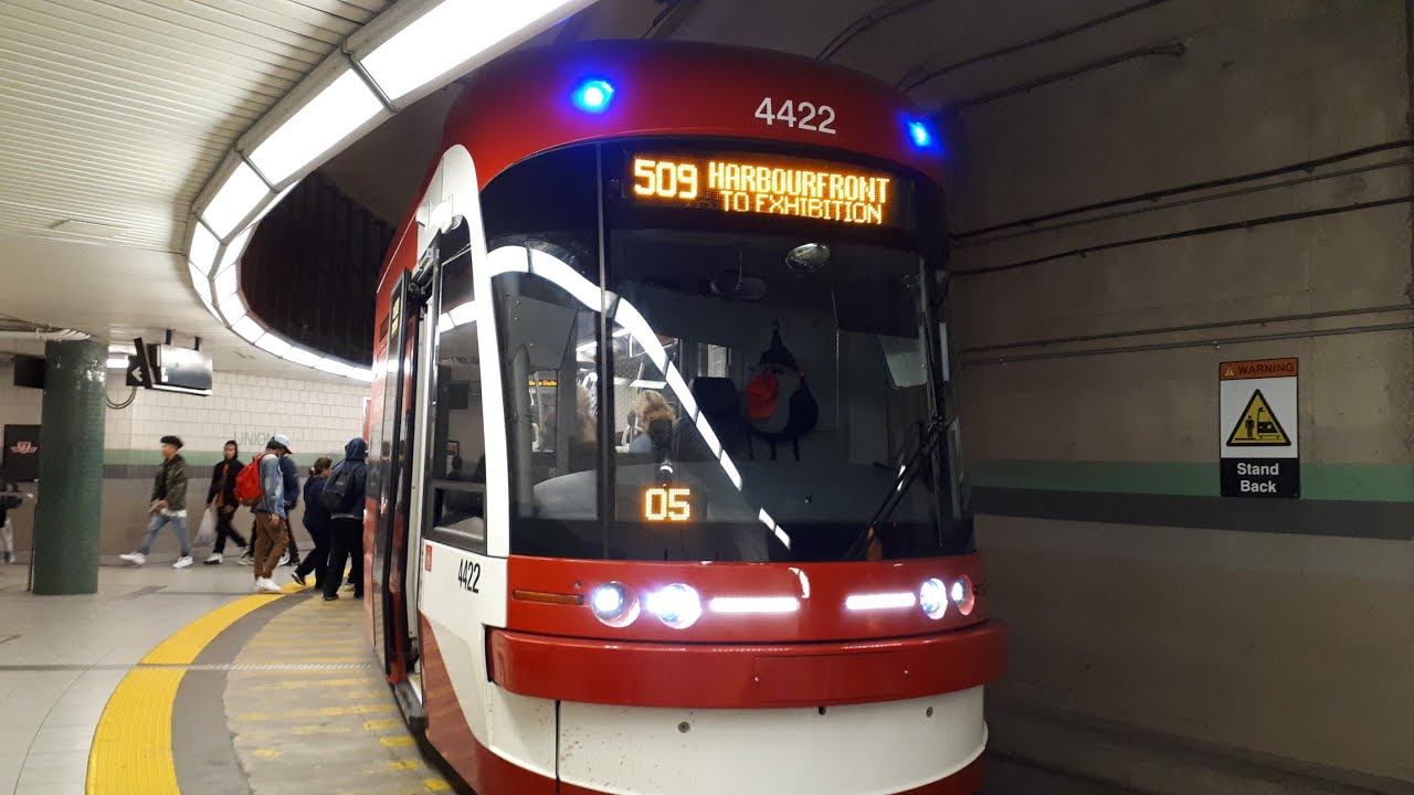 TTC Streetcar 17 | TTC Streetcars at Union Station