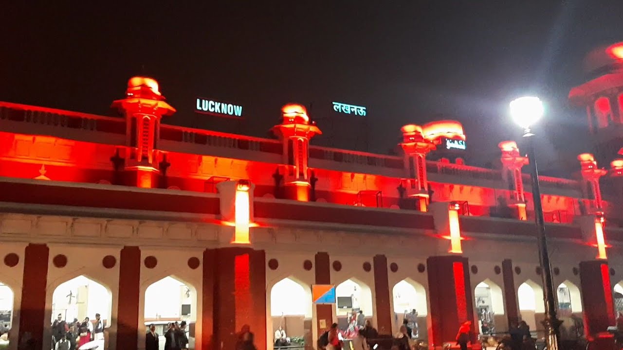 Train Announcement & Beautiful Lighting in Night at Lucknow Railway Station