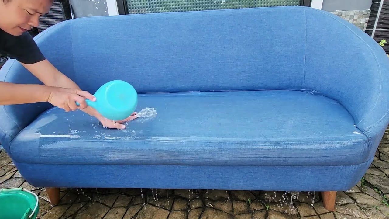 Tips&Trick : Cara Bersihkan Sofa Kain yang Dekil dengan Mudah