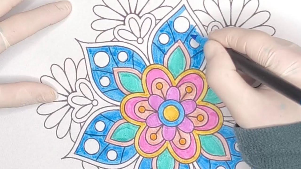 Dibujo en tiempo real con sonido ambiente.