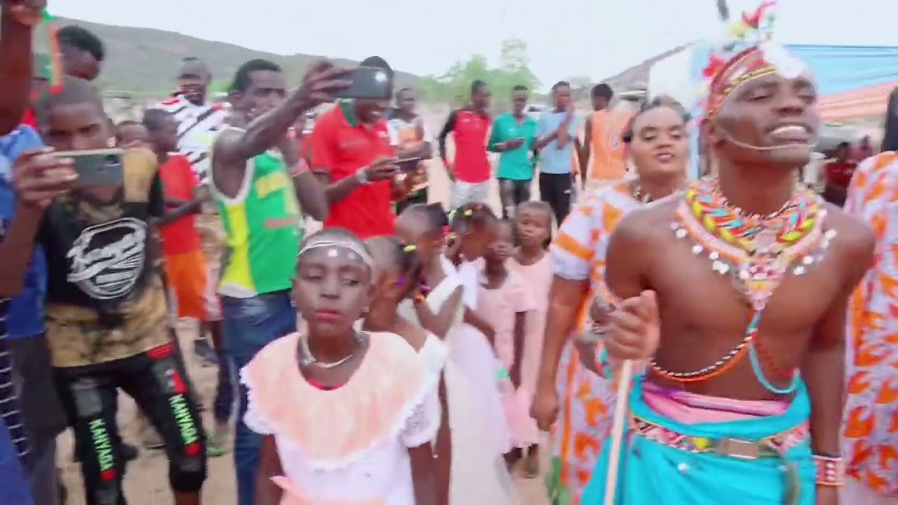 SAMBURU DANCE  BARI WEDS LUCIE 🔥🔥🔥