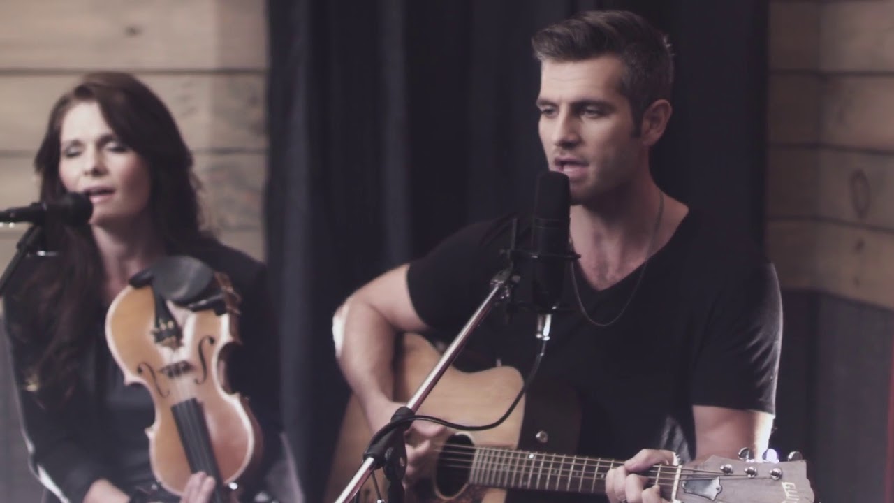 Hallelujah | Alan Powell and Caitlin Nicol-Thomas