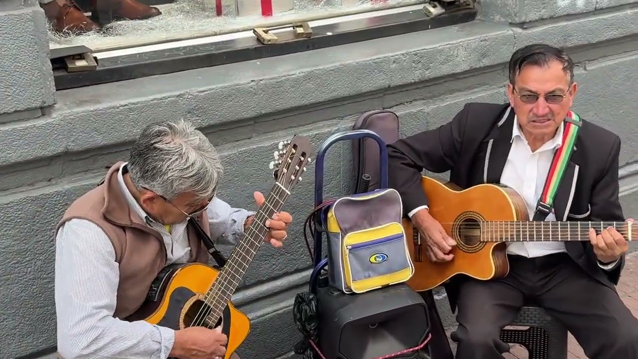 Equador, Quito, 2 guitars (11/2025)