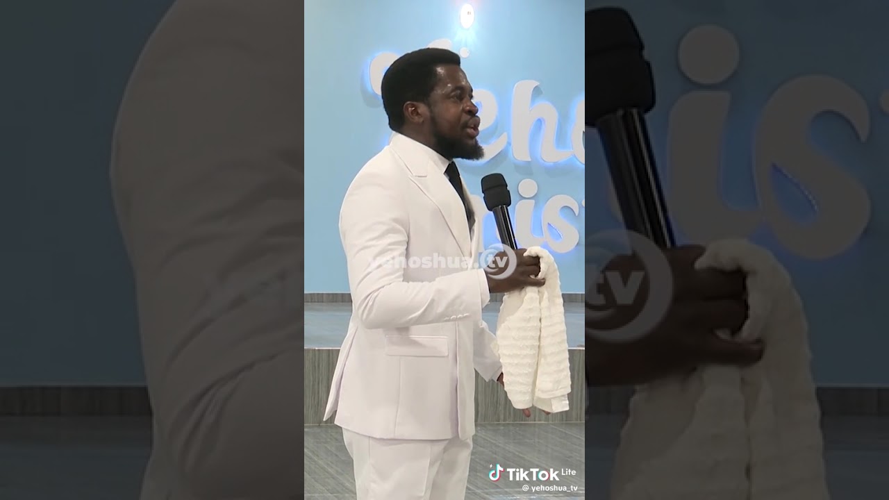 Sobre Igrejas cemitérios acompanha e seja transformado. #music #gospelmusic #fe 