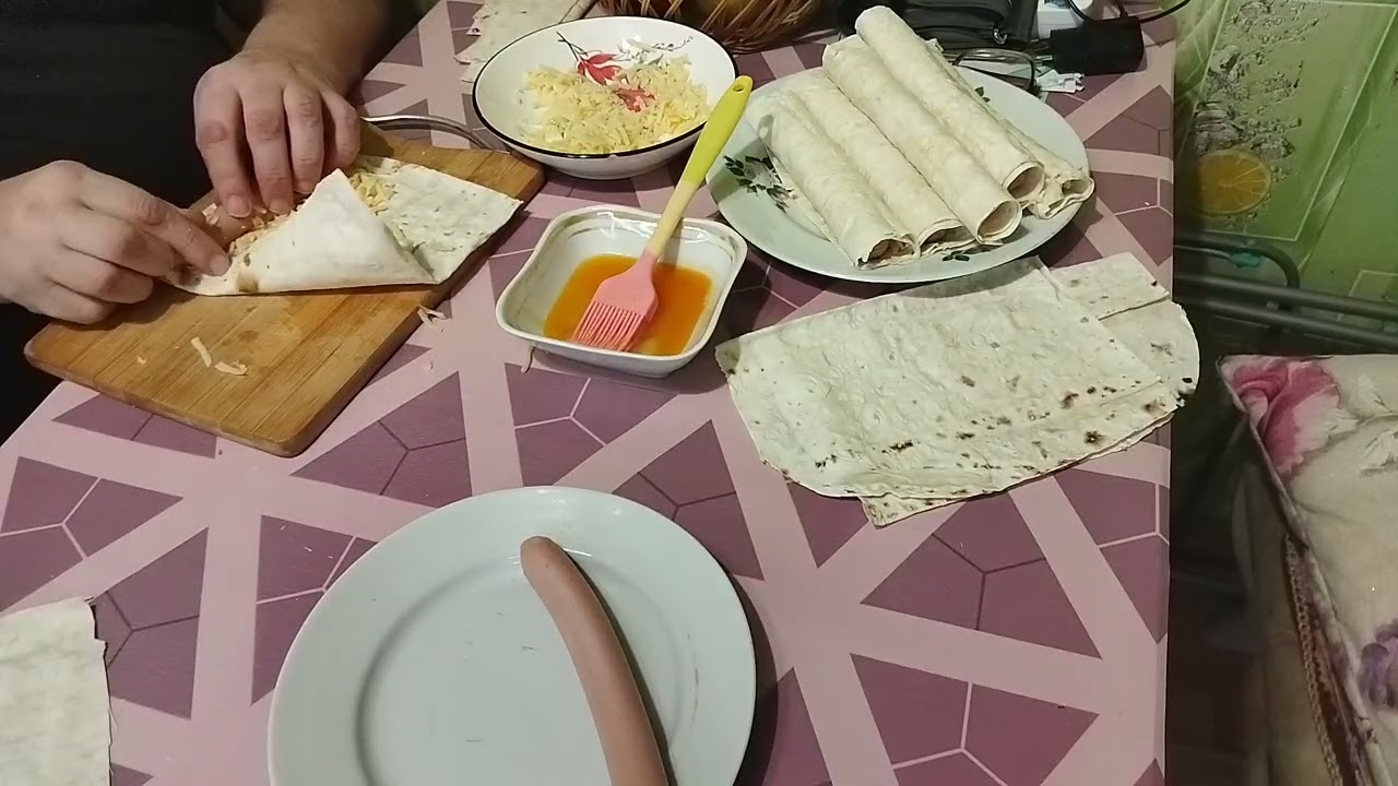 Сосиски в лаваше