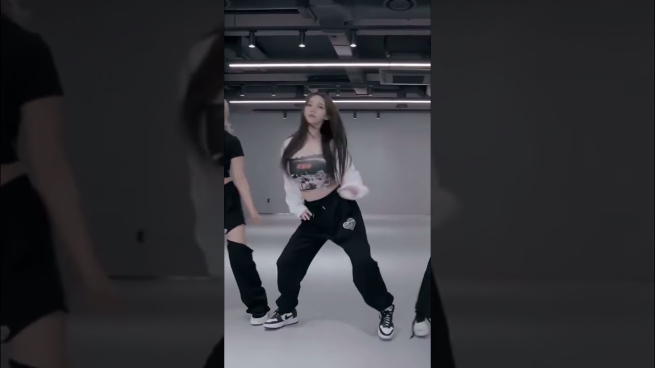 Karina edit #shorts #kpop #aespa #karina