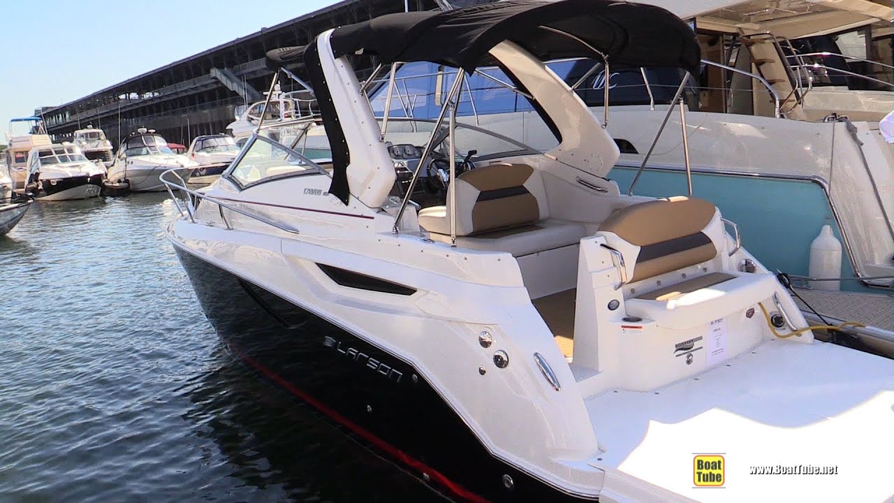 2015 Larson 265 Cabrio Motor Boat - Walkaround - 2015 Montreal In Water Boat Show