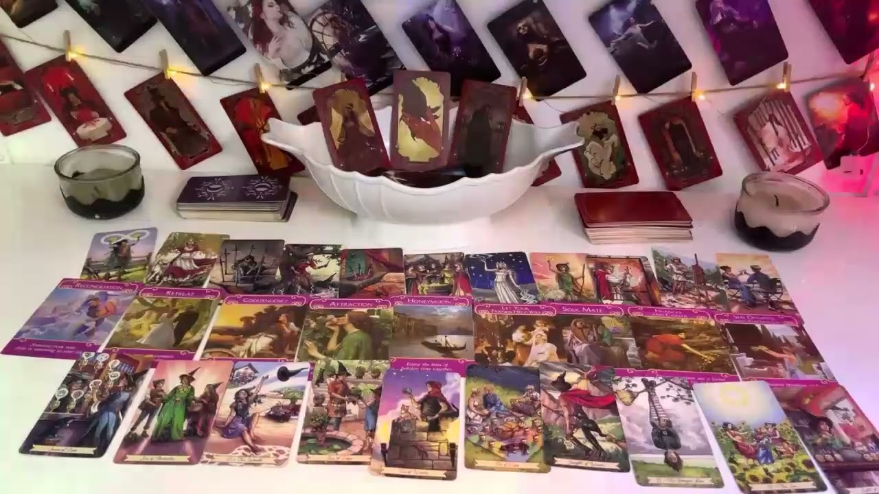 AQUARIUS   - SURPRISE SURPRISE... UNEXPECTED MOVE COMING IN AQUARIUS LOVE TAROT READING