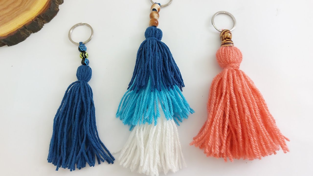 طريقة عمل الشراشيب لتزين الشنط الكروشية/ والاكسسوارات وعمل ميدالية من خيوط الكروشية