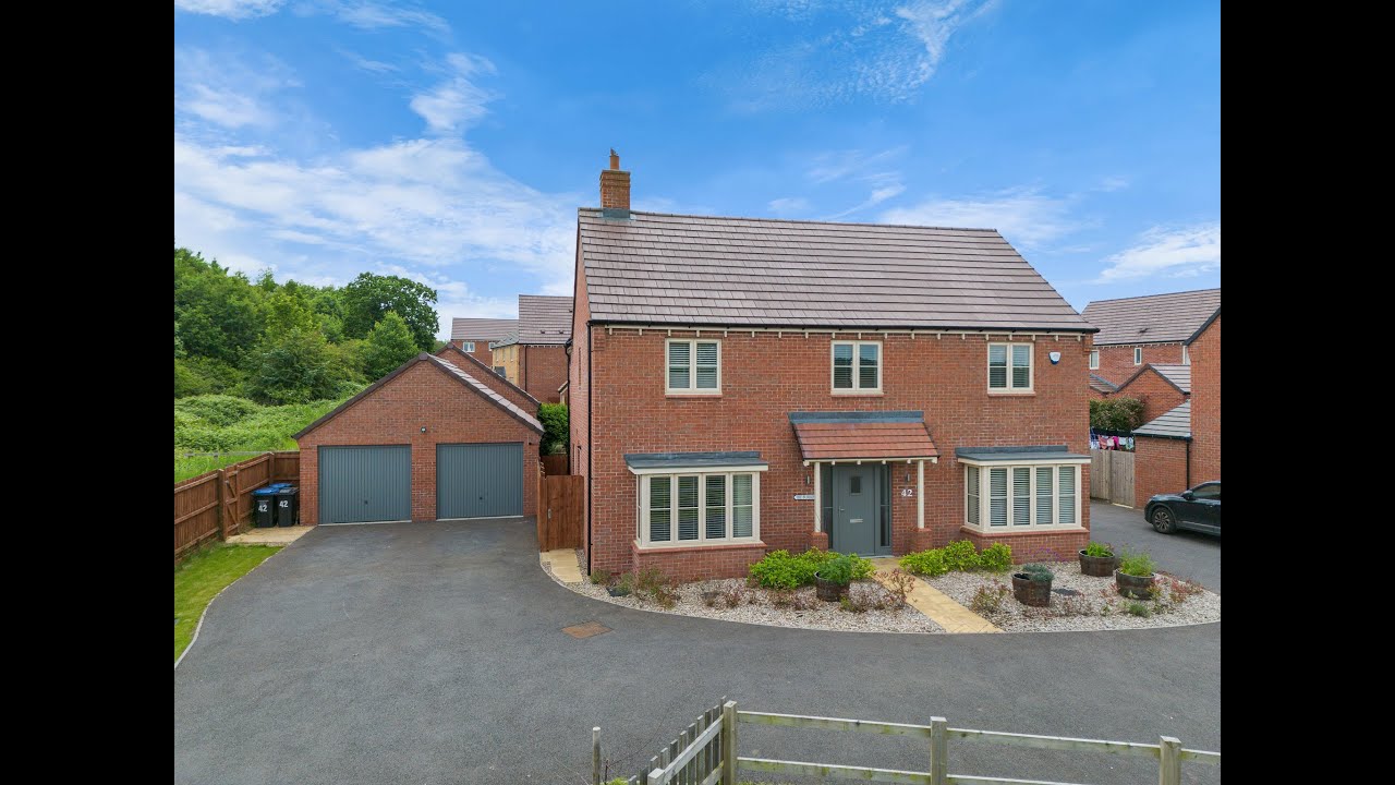 EweMove Lutterworth Presents this Amazing Executive 4 Bedroom Property in Lutterworth