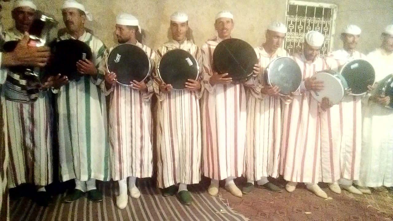 احيدوس ايت واحي مع ايت امحمد والحسن جماعة سيدي المخفي افران فرجة ممتعة لاتنسا الاشتراك 0667165423