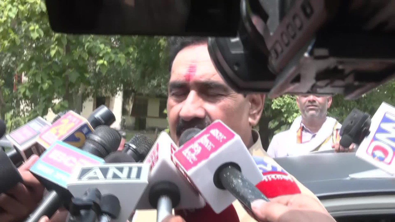 Datia By-Election LIVE 🔴 Narottam Mishra Casts Vote | MP Politics
