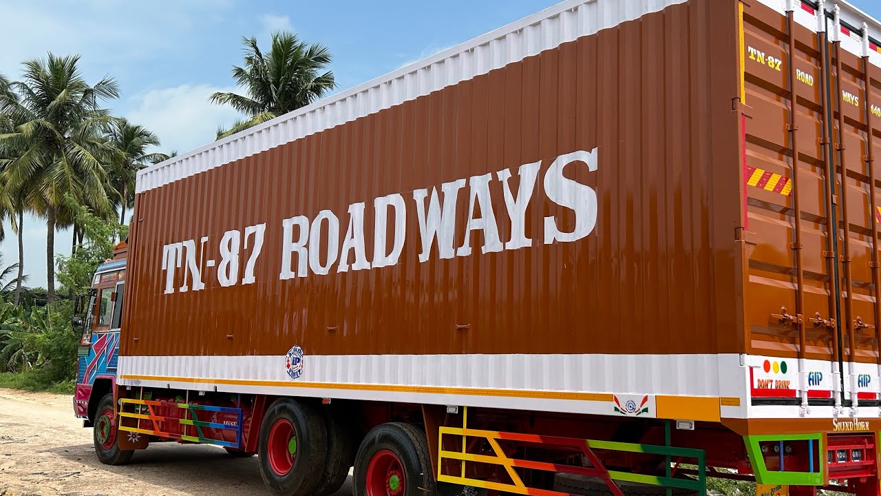 32 feet new full door cabin Sri Velliangiri motors Tiruchengode
