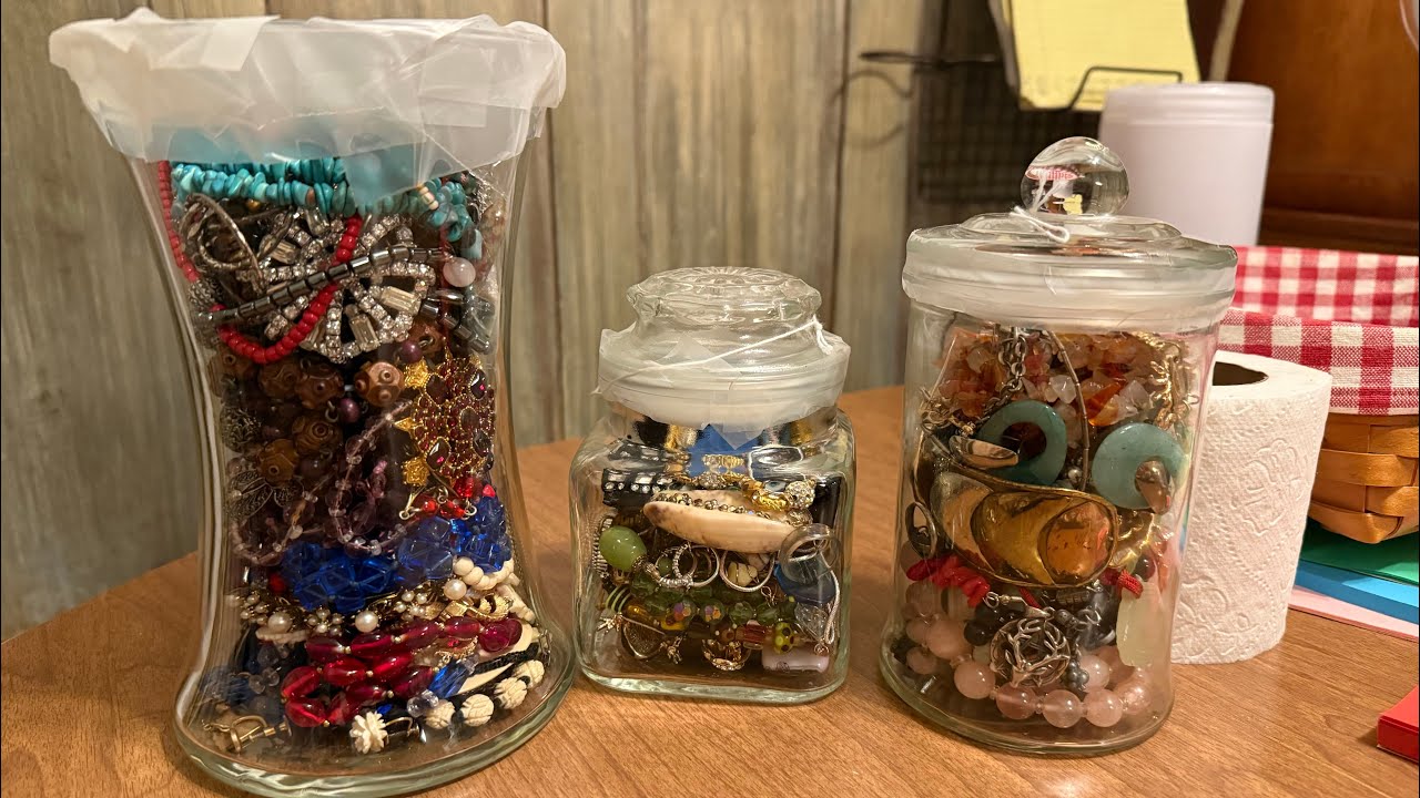Finally found jewelry jars!! #jewelry #costumejewelry #vintage 
