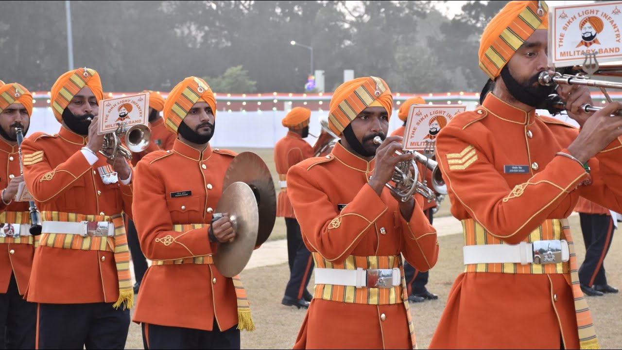 सेना के बैंड द्वारा लखनऊ पुलिस लाइन में बेहतरीन प्रदर्शन 🔥🔥