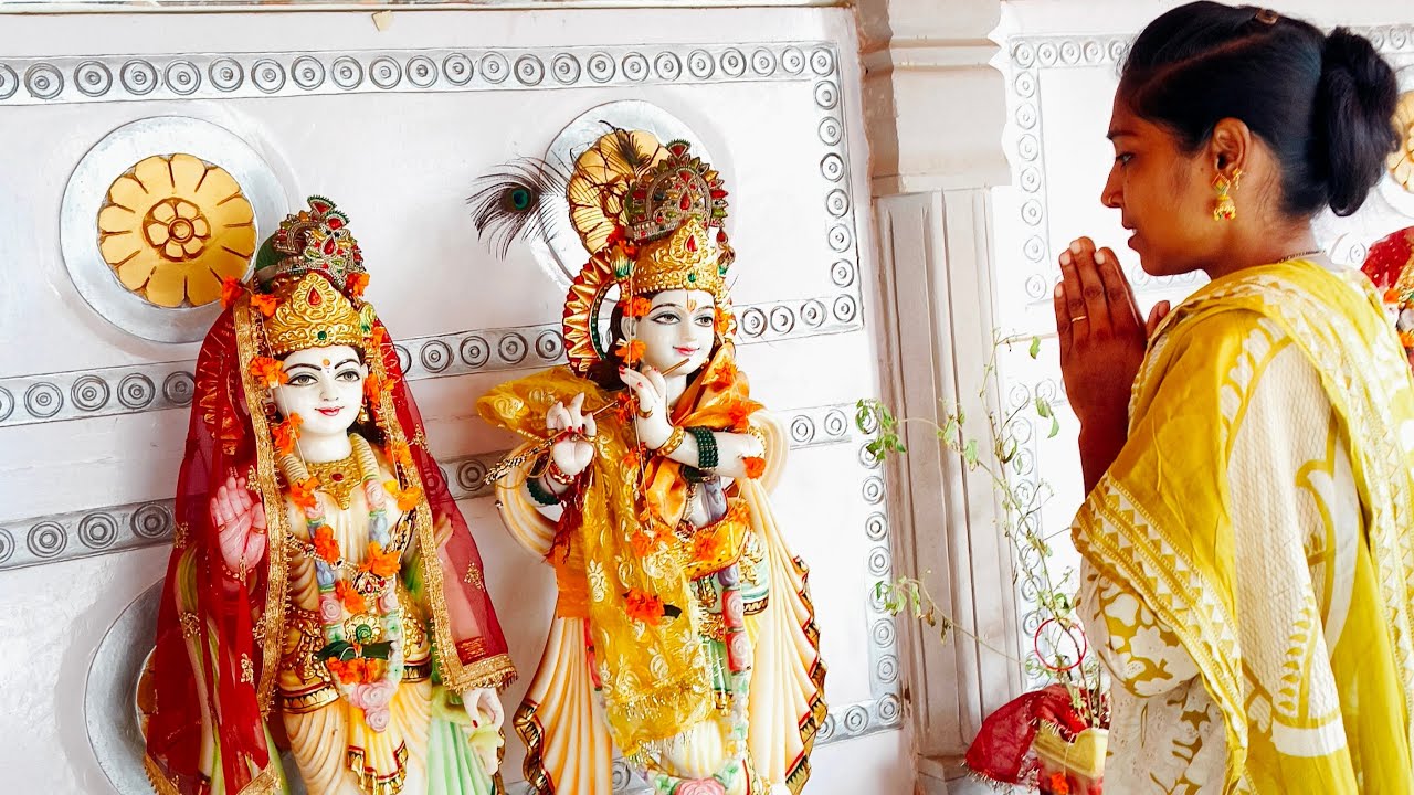 shobha yadav1911 is live! welcome to my life Radhe Radhe sabhi ko 🙏💫💐💐