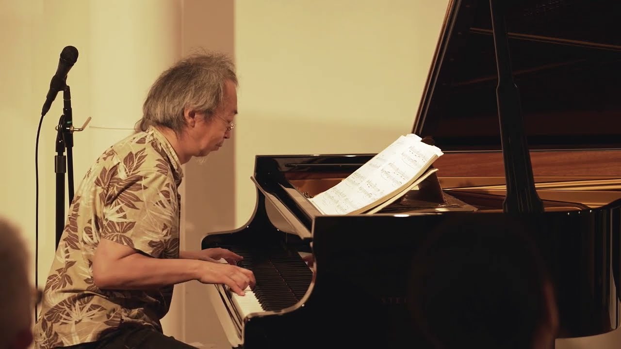 Heitor Villa-Lobos : Acordei de Madrugada (1932)  EMURA Natsuki, piano