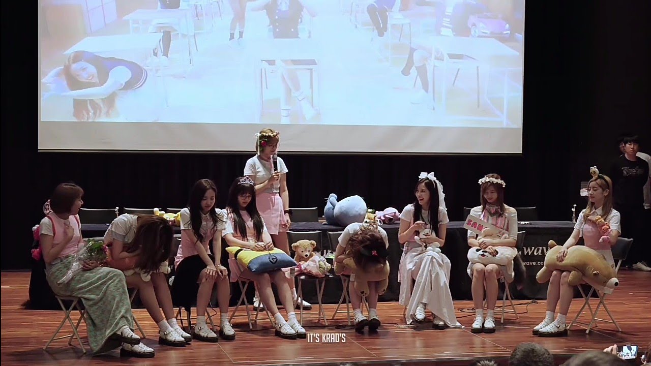 TWICE jugando mafia (sub español)