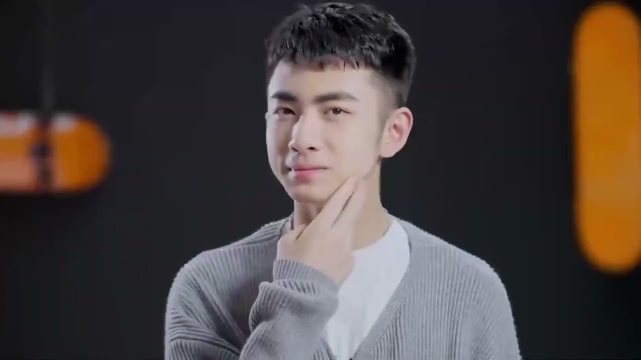 Showsee F101-GY Electric Shaver: 🔥 A Game Changer for Your Grooming Routine ✨🪒