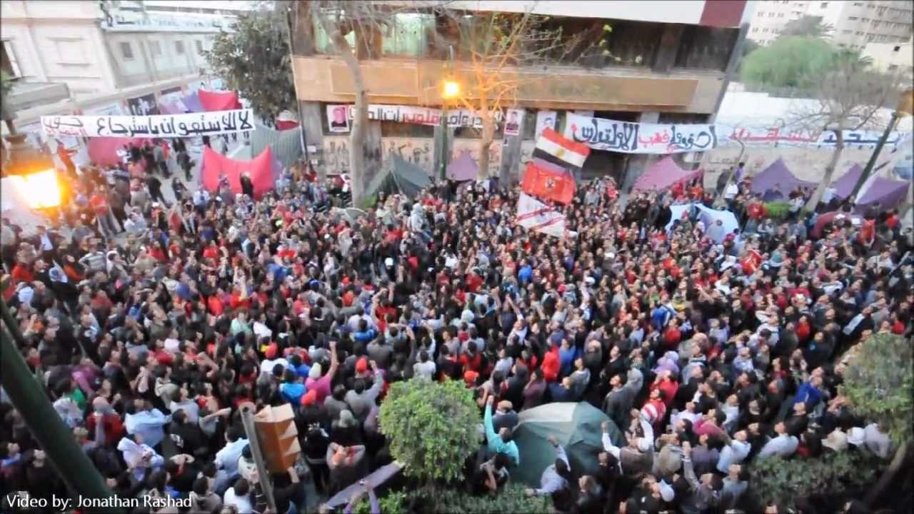 Chants of UA07 - هتافات التراس أهلاوى من اعتصام مجلس الشعب