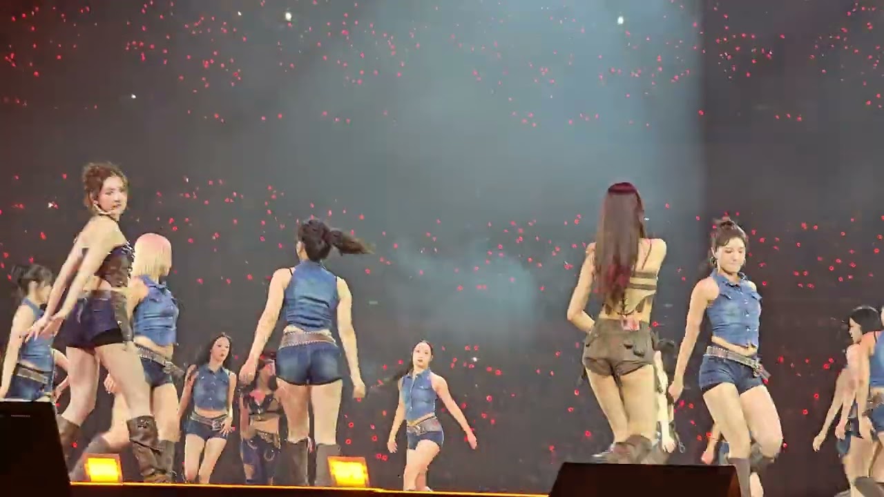 TWICE - 트와이스 - THIS IS FOR - PHILIPPINE ARENA BULACAN - HELL IN HEAVEN [4K]
